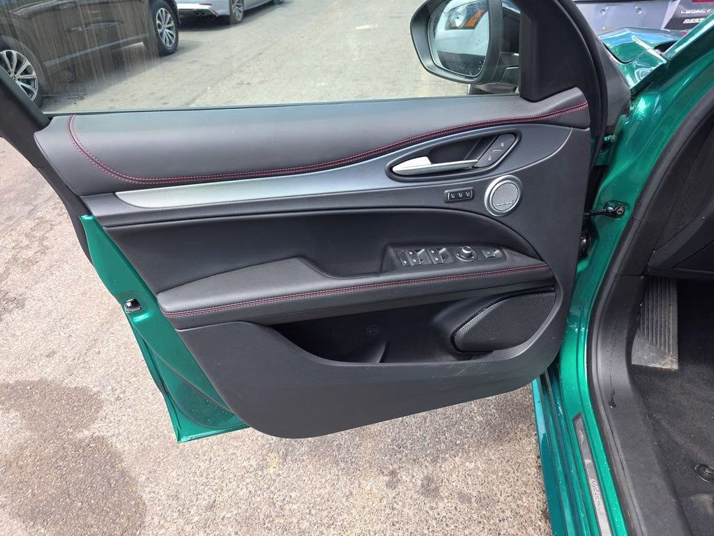 2025 Verde Fangio Metallic Alfa Romeo Stelvio Tributo Italiano Special Edition AWD SUV