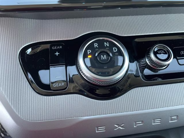 2026 Space Silver Metallic Ford Expedition Active RWD SUV