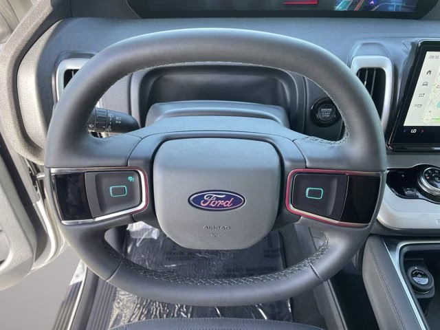 2026 Space Silver Metallic Ford Expedition Active RWD SUV
