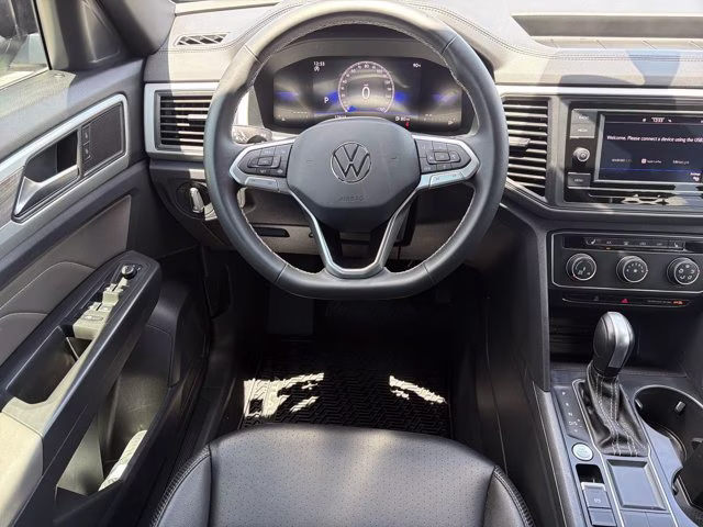 2023 Deep Black Volkswagen Atlas Cross Sport 2.0T SE FWD SUV