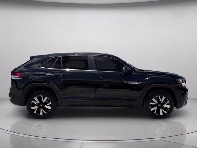 2023 Deep Black Volkswagen Atlas Cross Sport 2.0T SE FWD SUV