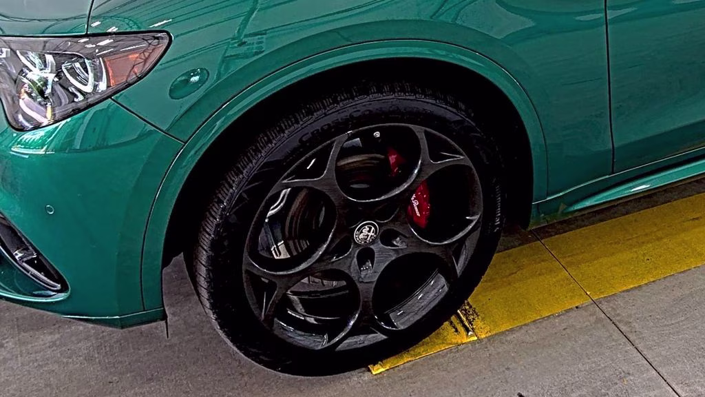 2025 Verde Fangio Metallic Alfa Romeo Stelvio Tributo Italiano Special Edition AWD SUV