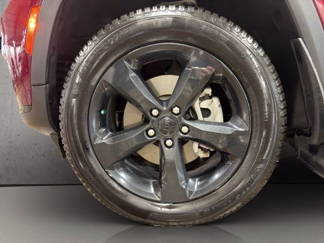 2023 Velvet Red Pearlcoat Jeep Grand Cherokee L Altitude 4X4 SUV