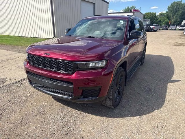 2023 Velvet Red Pearlcoat Jeep Grand Cherokee L Altitude 4X4 SUV