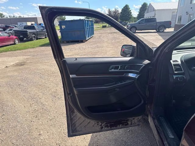 2019 Burgundy Ford Explorer Limited 4X4 SUV