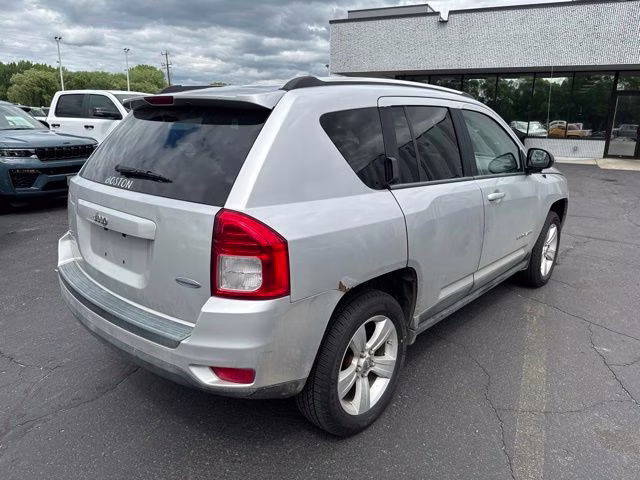 2011 Bright Silver Metallic Clearcoat Jeep Compass Base 4X4 SUV