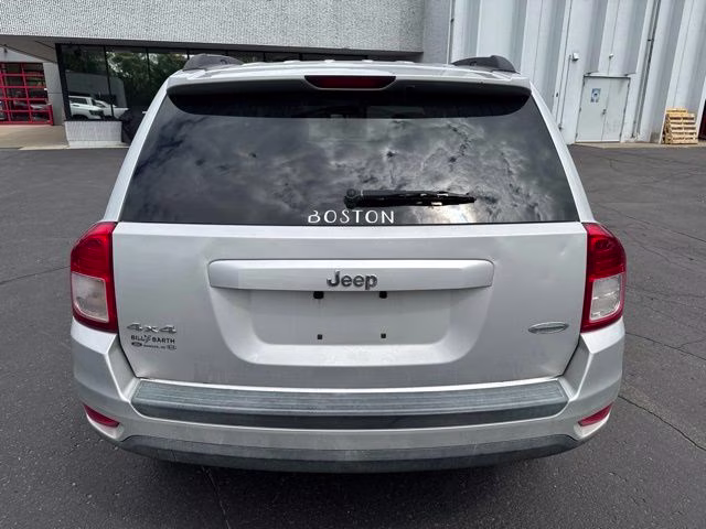 2011 Bright Silver Metallic Clearcoat Jeep Compass Base 4X4 SUV