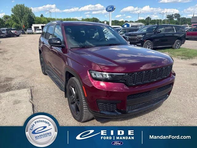 2023 Velvet Red Pearlcoat Jeep Grand Cherokee L Altitude 4X4 SUV