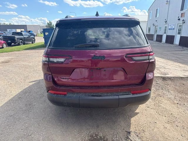 2023 Velvet Red Pearlcoat Jeep Grand Cherokee L Altitude 4X4 SUV