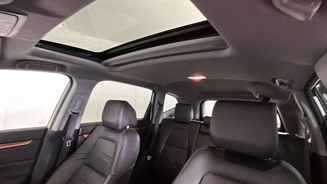 2022 Platinum White Pearl Honda CR-V Hybrid Touring AWD SUV