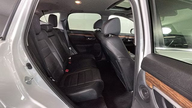 2022 Platinum White Pearl Honda CR-V Hybrid Touring AWD SUV