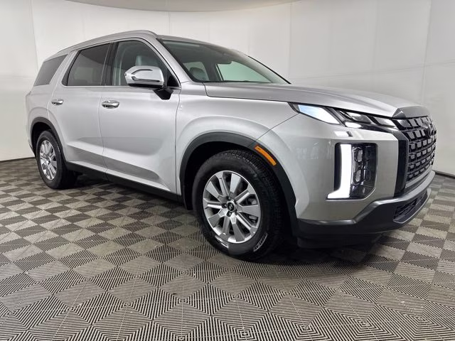2025 Typhoon Silver Hyundai Palisade SEL AWD SUV