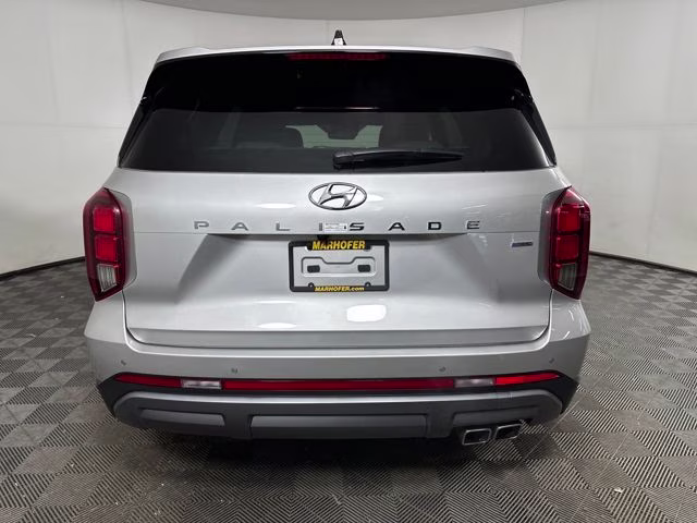 2025 Typhoon Silver Hyundai Palisade SEL AWD SUV