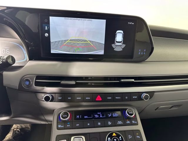 2025 Typhoon Silver Hyundai Palisade SEL AWD SUV