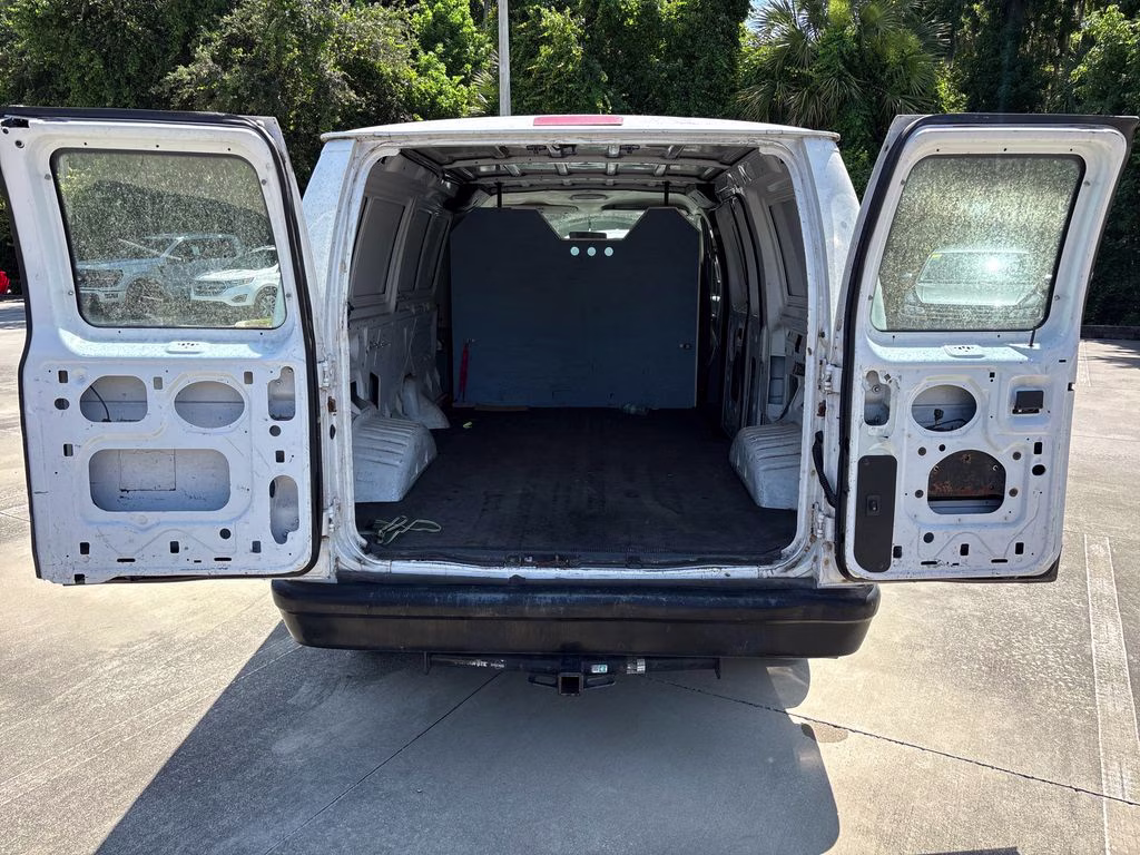 2008 Oxford White Clearcoat Ford E-150 Commercial RWD Van