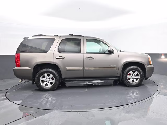 2014 Mocha Steel Metallic GMC Yukon SLT 4X4 SUV