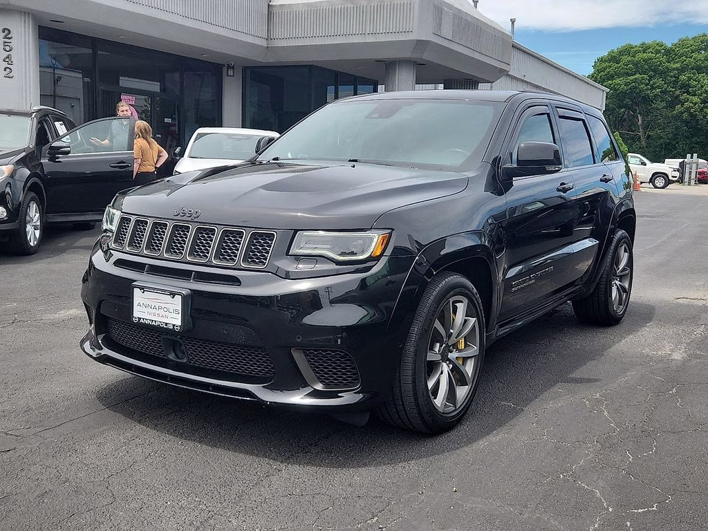 2018 Diamond Black Crystal Pearlcoat Jeep Grand Cherokee Trackhawk 4X4 SUV