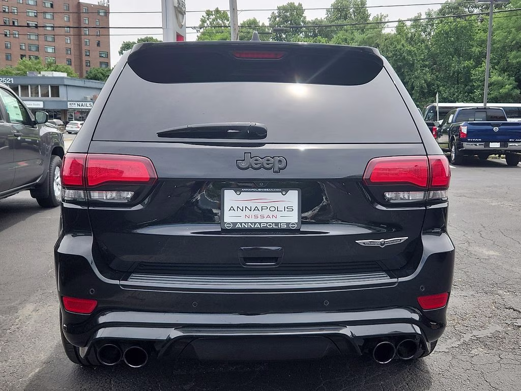 2018 Diamond Black Crystal Pearlcoat Jeep Grand Cherokee Trackhawk 4X4 SUV