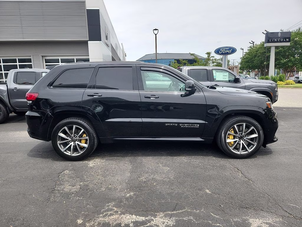 2018 Diamond Black Crystal Pearlcoat Jeep Grand Cherokee Trackhawk 4X4 SUV