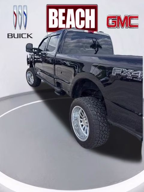 2024 Agate Black Metallic Ford Super Duty F-350 SRW Lariat 4X4 Truck