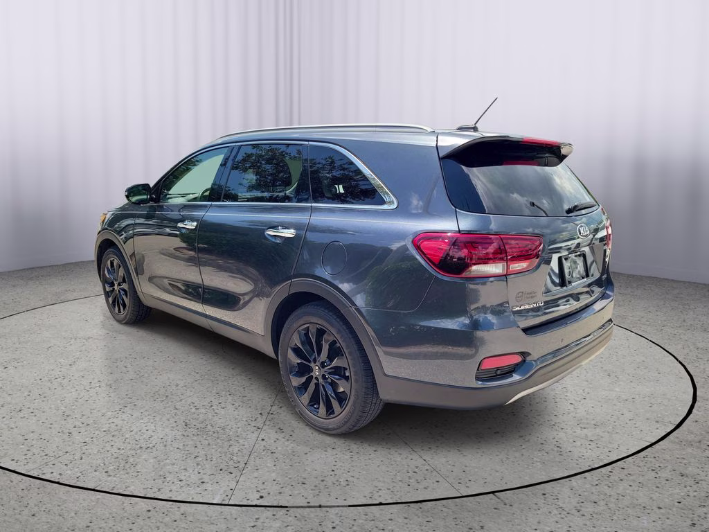 2020 Gravity Grey Kia Sorento EX V6 FWD SUV
