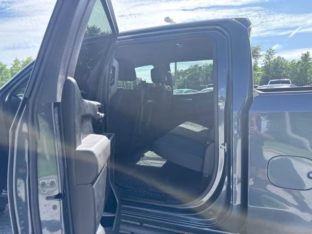 2019 Shadow Gray Metallic Chevrolet Silverado 1500 Custom Trail Boss Crew Cab Pickup 4X4 Truck