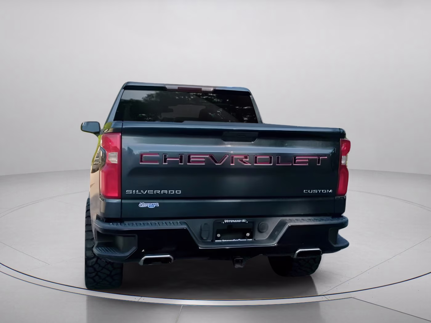 2019 Shadow Gray Metallic Chevrolet Silverado 1500 Custom Trail Boss Crew Cab Pickup 4X4 Truck