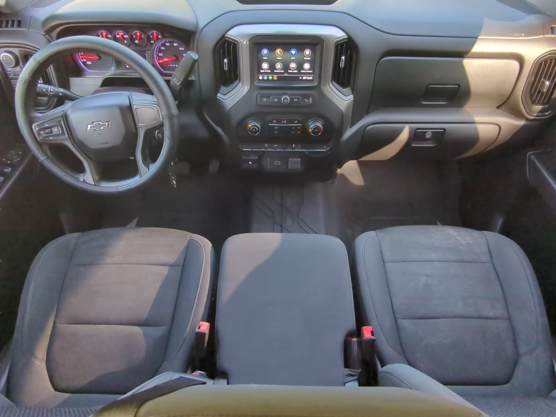 2019 Shadow Gray Metallic Chevrolet Silverado 1500 Custom Trail Boss Crew Cab Pickup 4X4 Truck