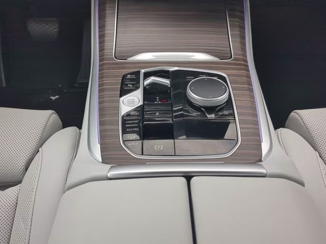2025 Alpine White BMW X5 xDrive40i AWD SUV