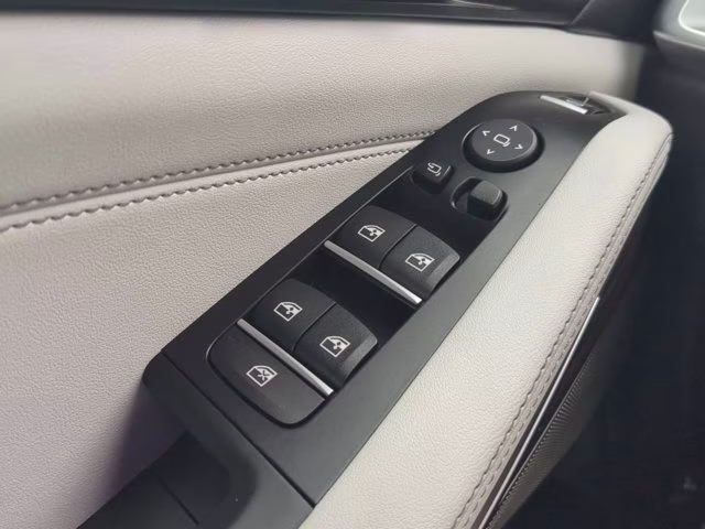 2025 Alpine White BMW X5 xDrive40i AWD SUV