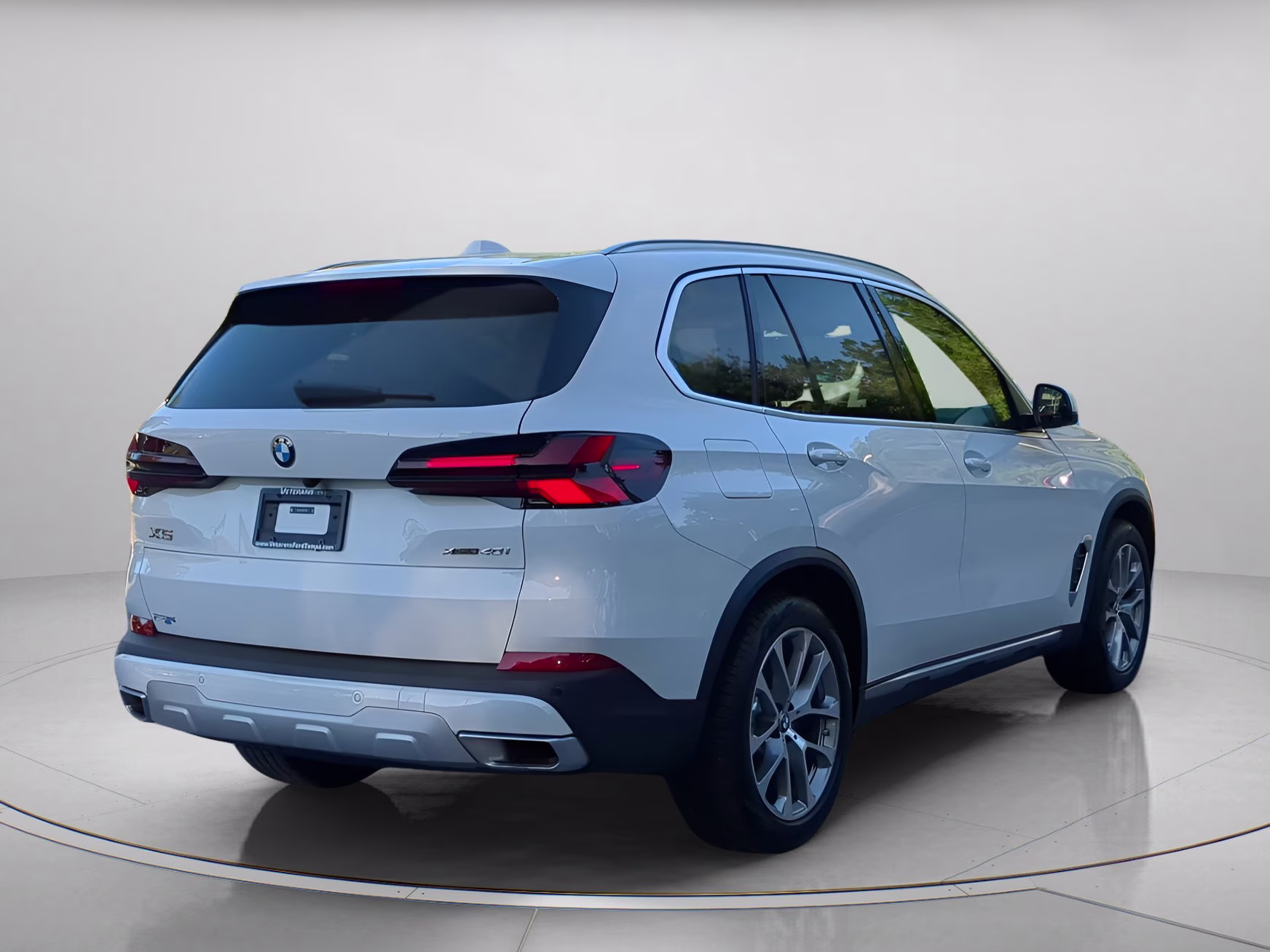 2025 Alpine White BMW X5 xDrive40i AWD SUV