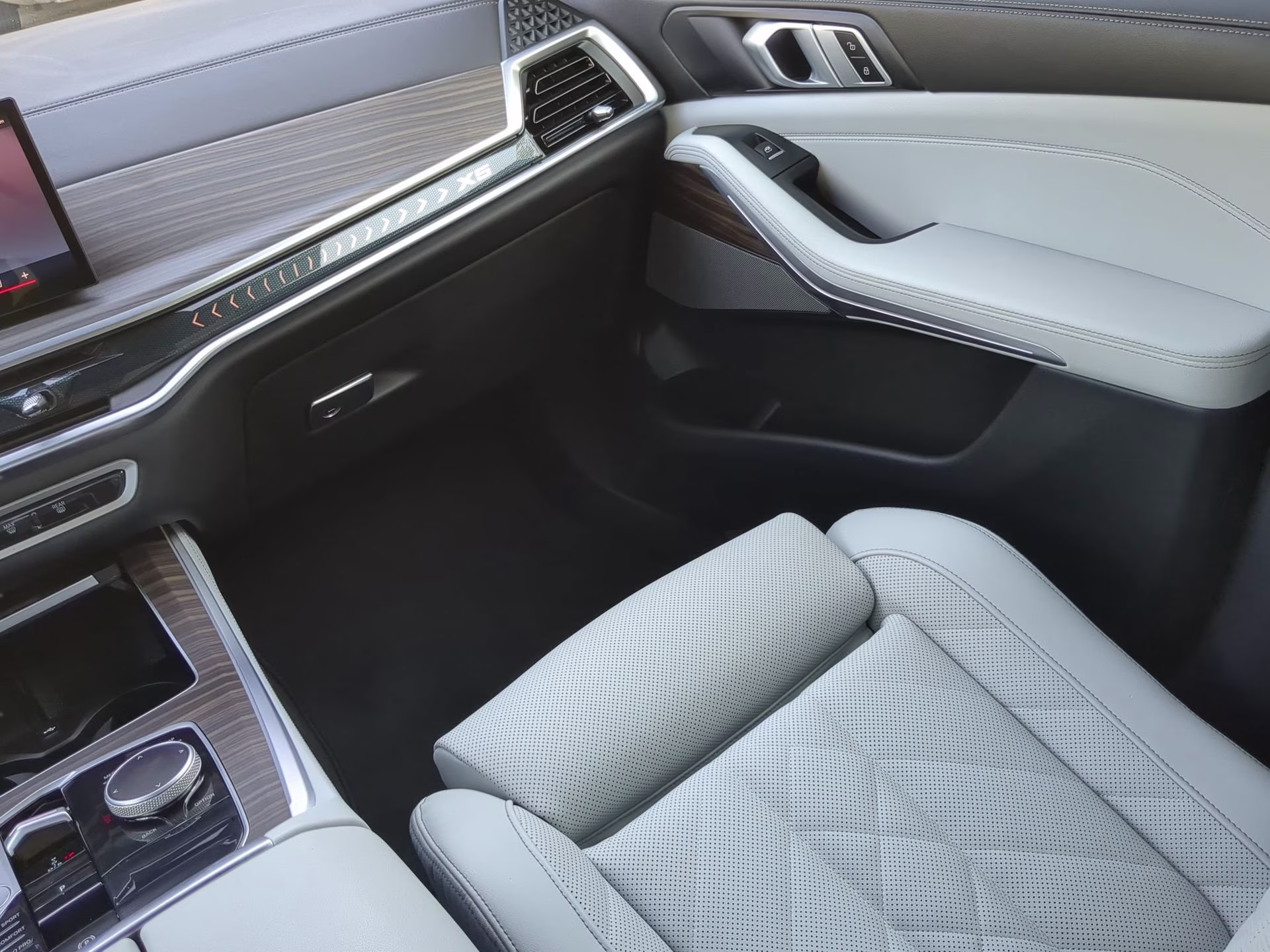 2025 Alpine White BMW X5 xDrive40i AWD SUV