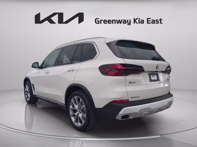 2025 Alpine White BMW X5 xDrive40i AWD SUV