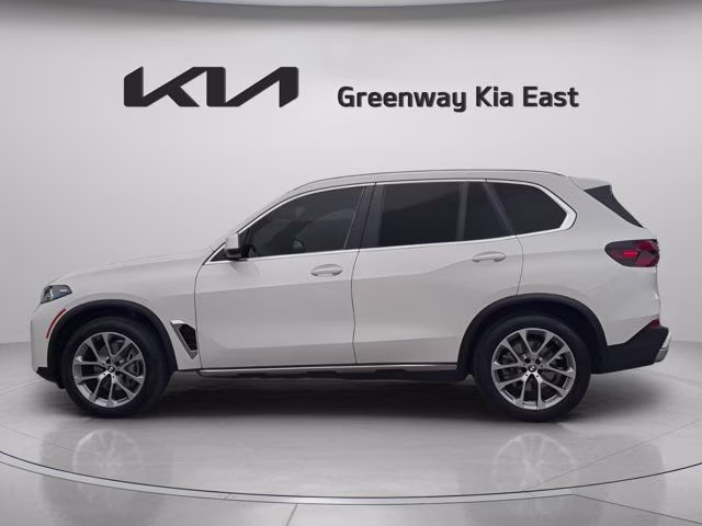 2025 Alpine White BMW X5 xDrive40i AWD SUV