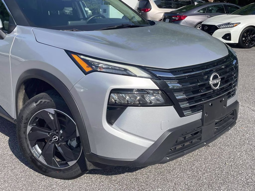 2025 Brilliant Silver Metallic Nissan Rogue SV AWD SUV