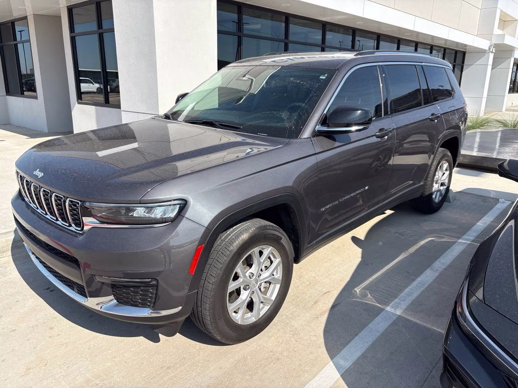 2023 Baltic Gray Metallic Clearcoat Jeep Grand Cherokee L Limited 4X4 SUV