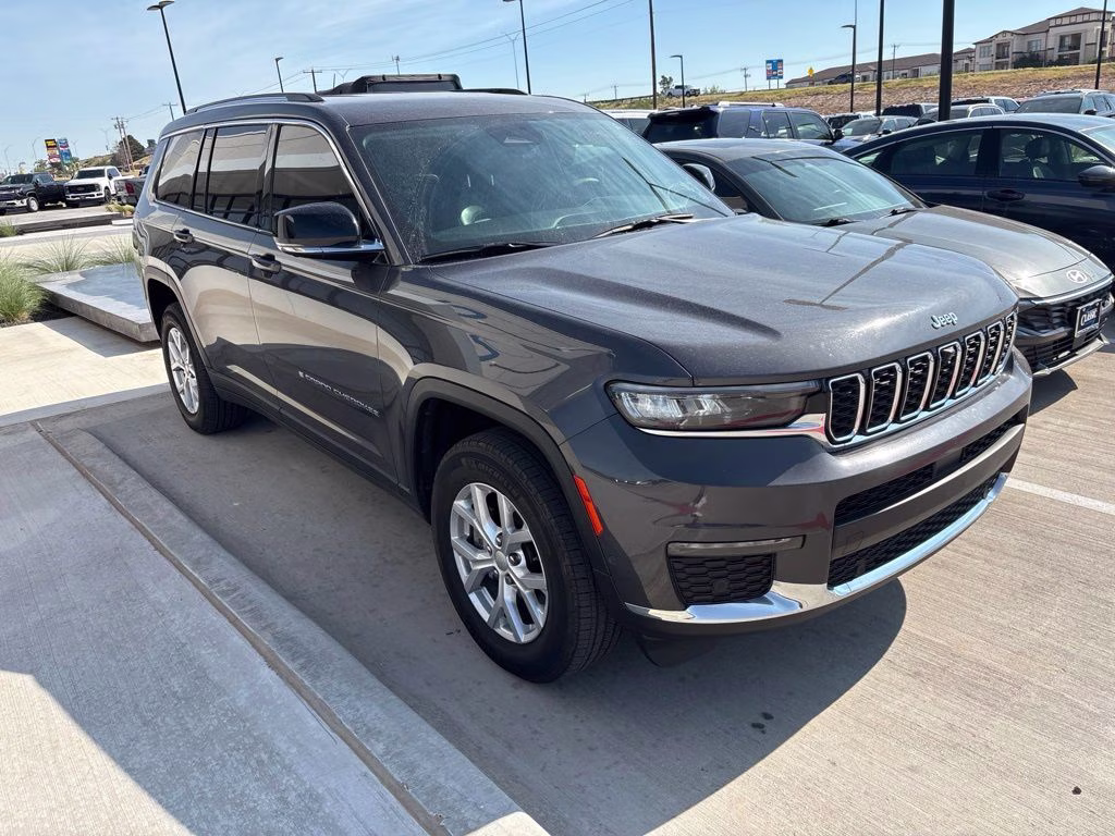 2023 Baltic Gray Metallic Clearcoat Jeep Grand Cherokee L Limited 4X4 SUV