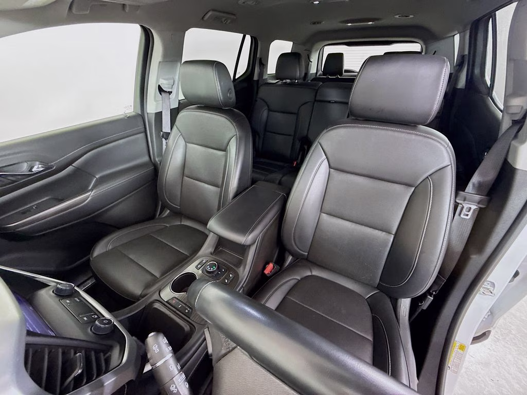 2023 Summit White GMC Acadia SLT AWD SUV