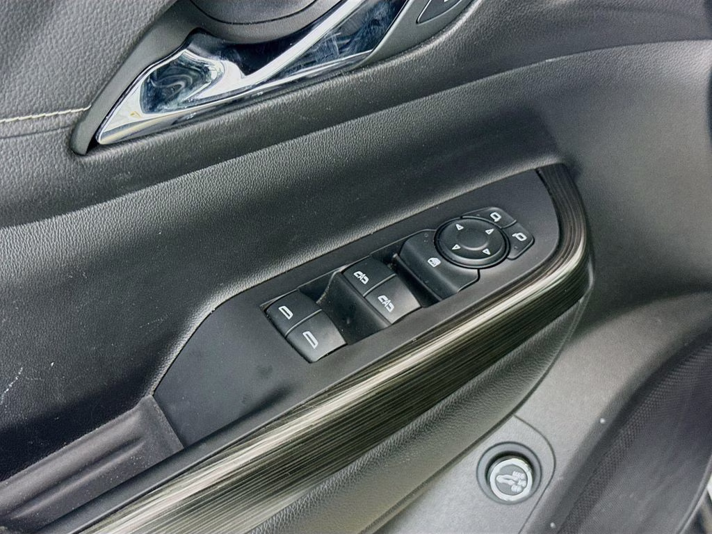 2023 Summit White GMC Acadia SLT AWD SUV