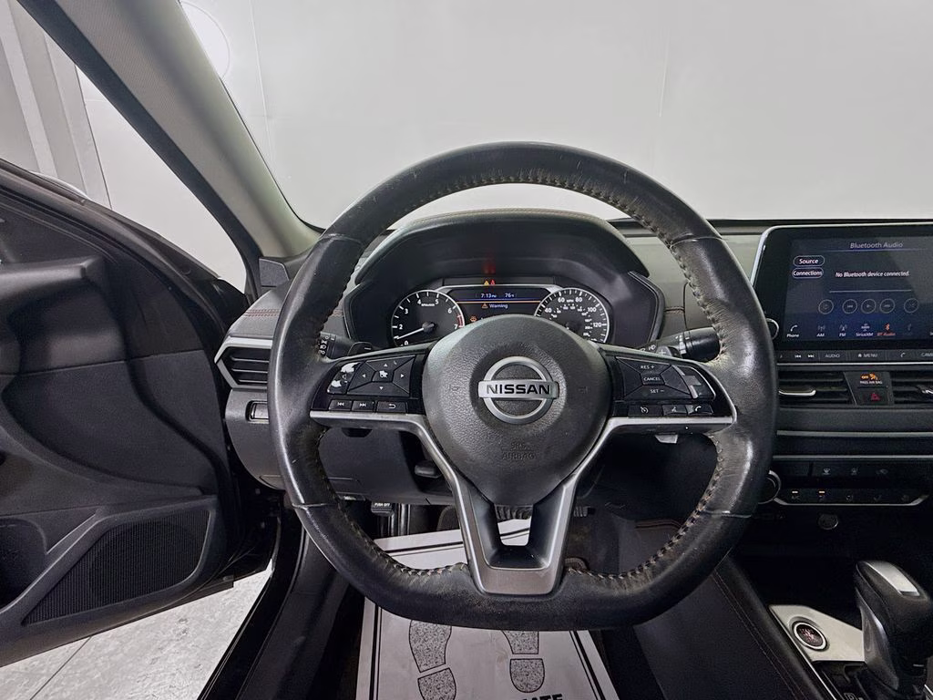 2020 Super Black Clearcoat Nissan Altima 2.5 SR FWD Sedan