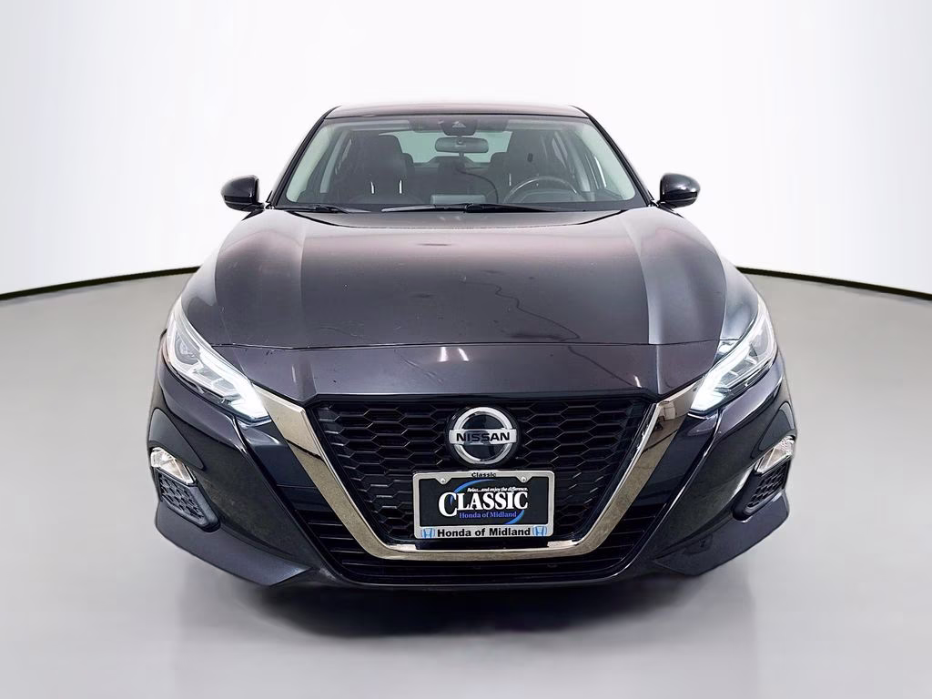 2020 Super Black Clearcoat Nissan Altima 2.5 SR FWD Sedan