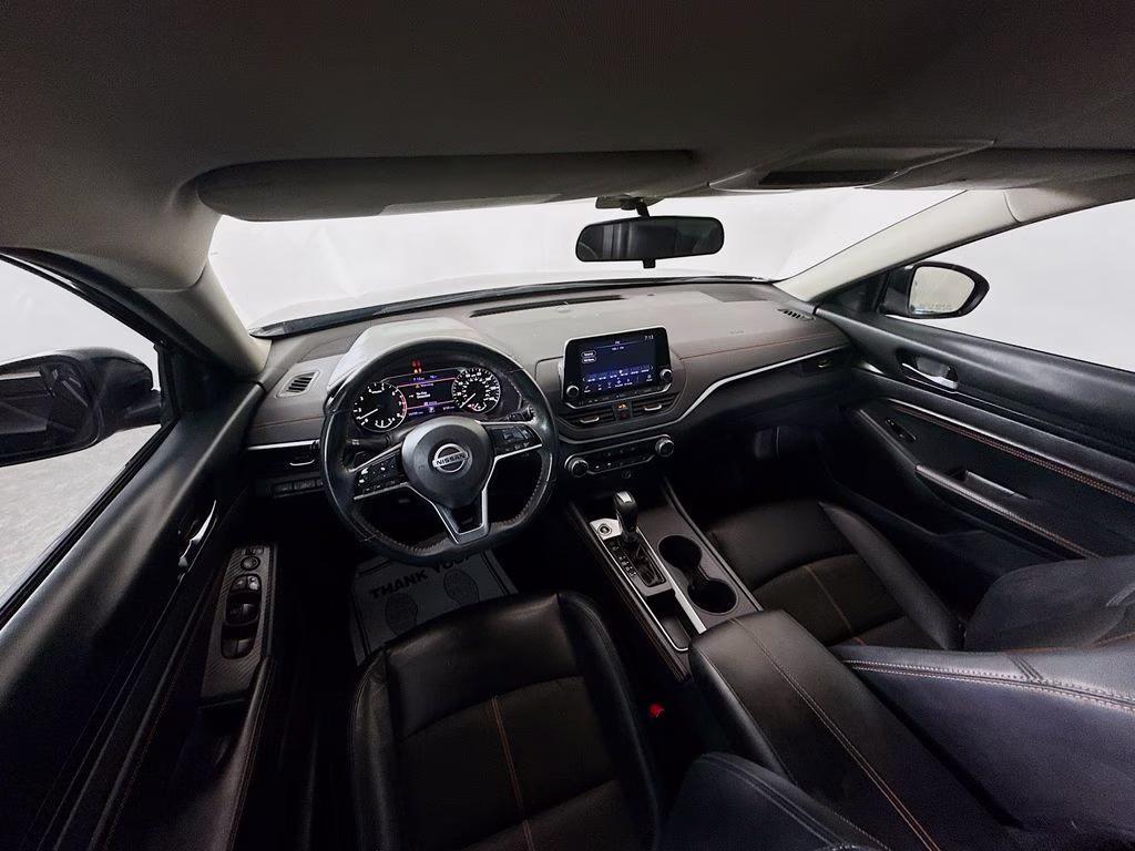 2020 Super Black Clearcoat Nissan Altima 2.5 SR FWD Sedan