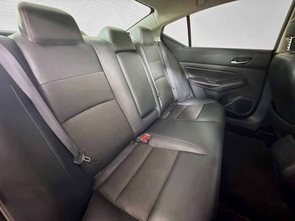 2020 Super Black Clearcoat Nissan Altima 2.5 SR FWD Sedan