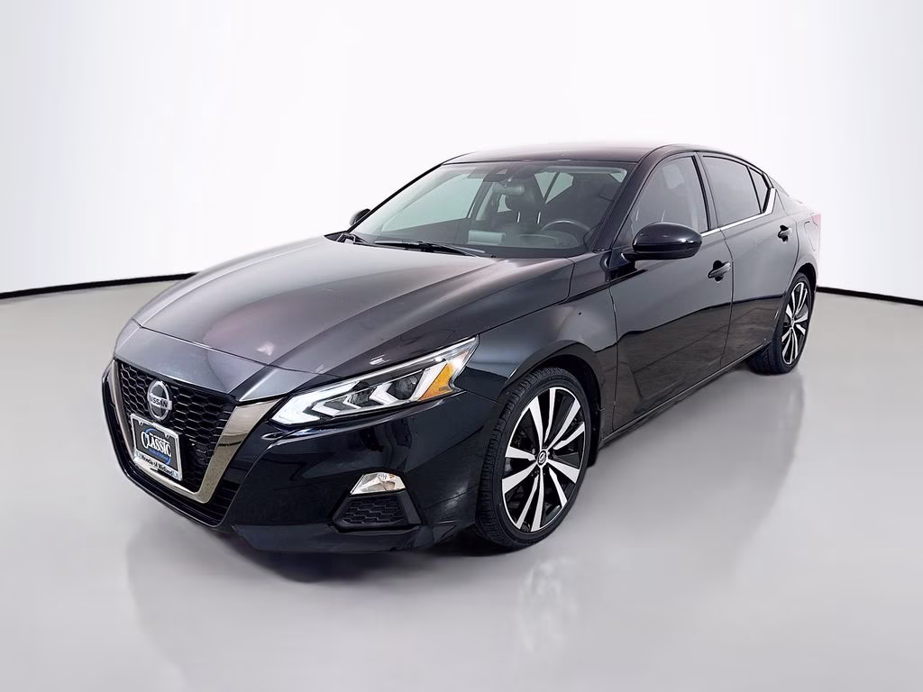 2020 Super Black Clearcoat Nissan Altima 2.5 SR FWD Sedan