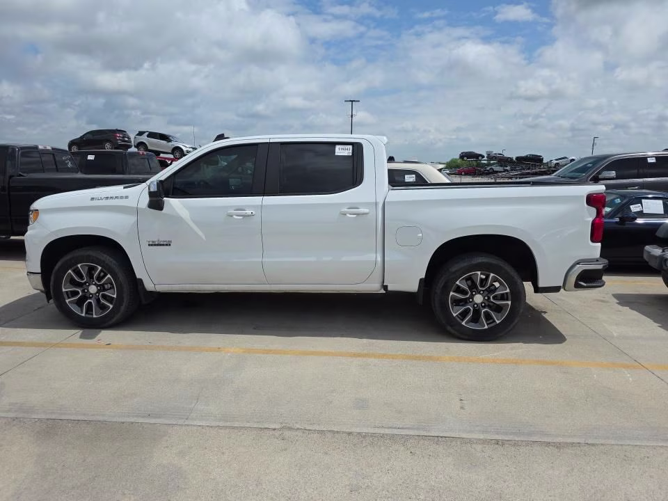 2024 Summit White Chevrolet Silverado 1500 LT RWD Truck