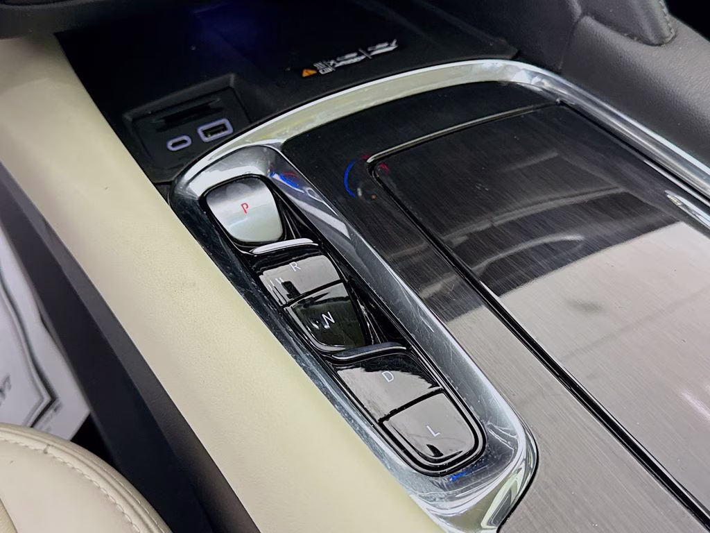 2023 Ebony Twilight Metallic Buick Enclave Essence FWD SUV