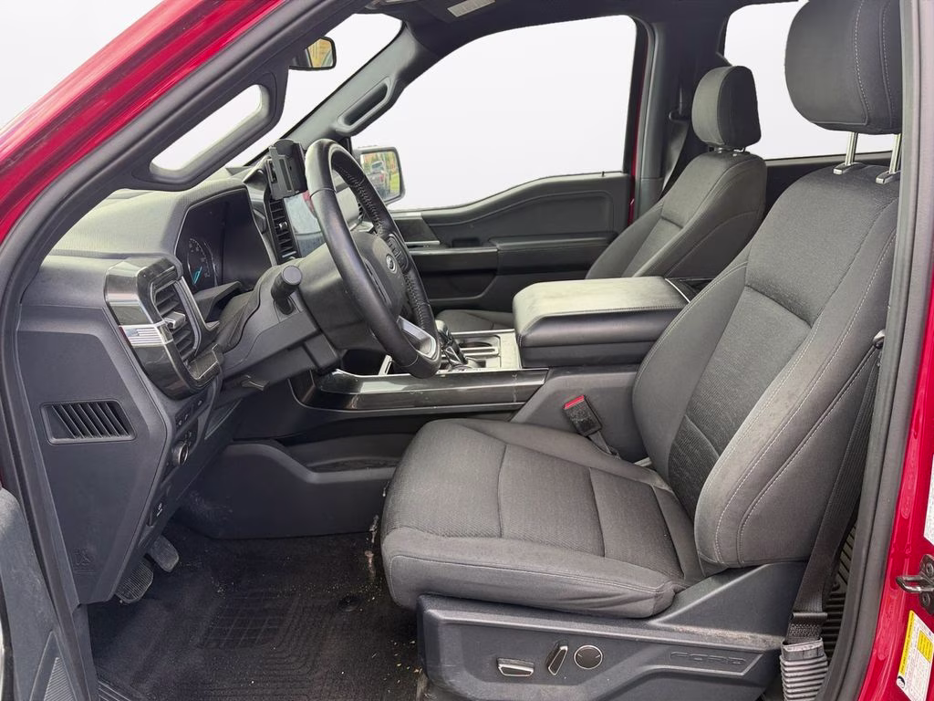 2021 Rapid Red Metallic Tinted Clearcoat Ford F-150 XLT Sport w/Trailer Tow Pkg 4X4 Truck