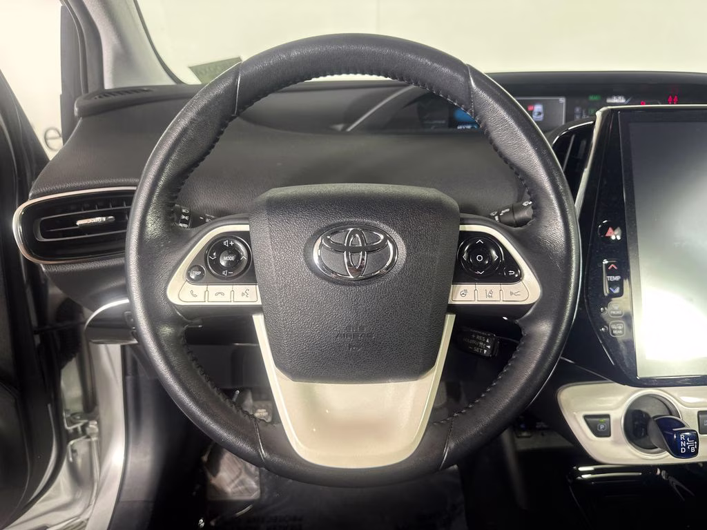 2017 Classic Silver Metallic Toyota Prius Prime Advanced FWD Hatchback