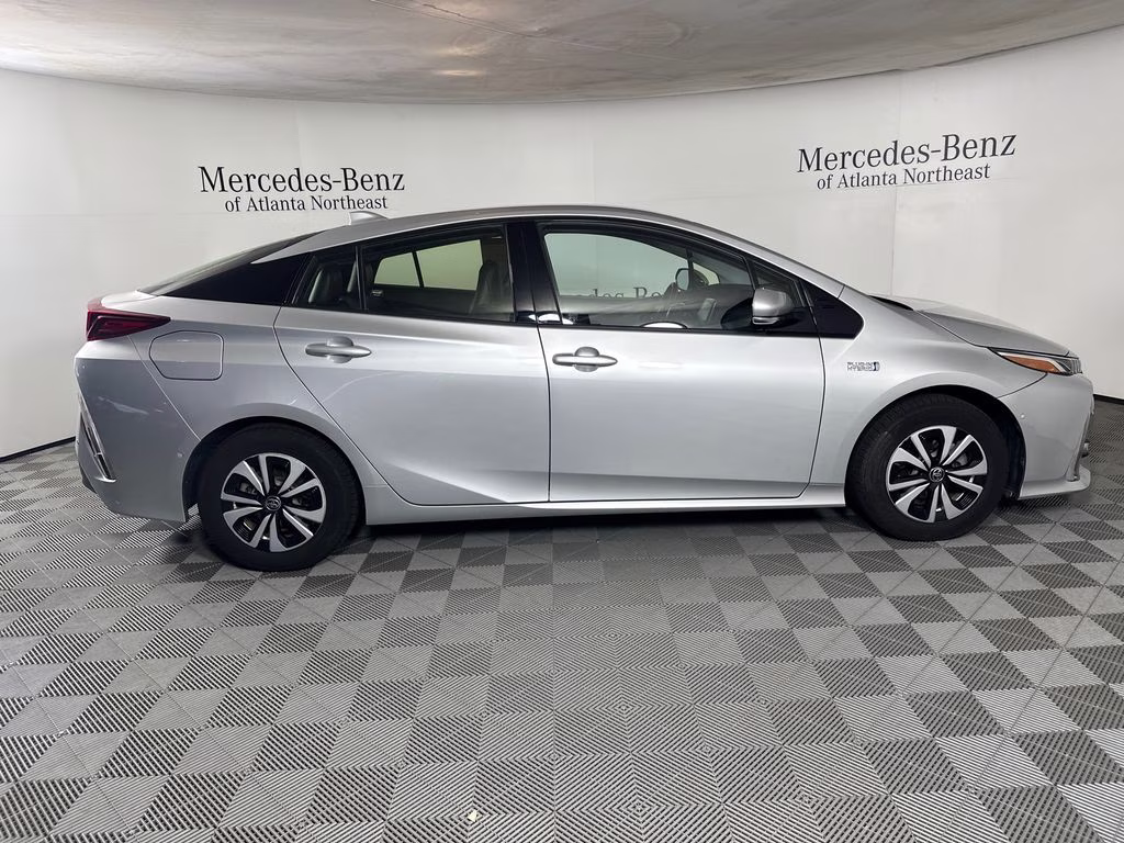 2017 Classic Silver Metallic Toyota Prius Prime Advanced FWD Hatchback