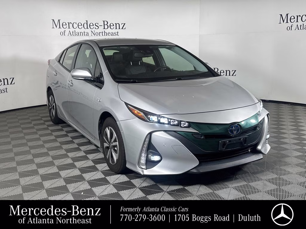 2017 Silver Toyota Prius Prime FWD Hatchback